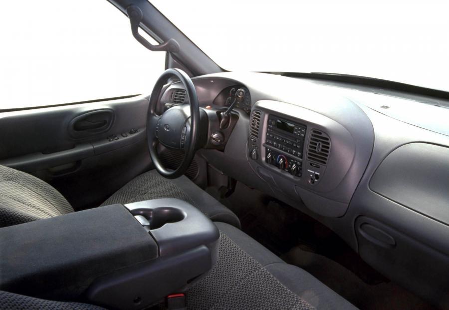  Ford F-150 1999 года  (фото 7 из 20)